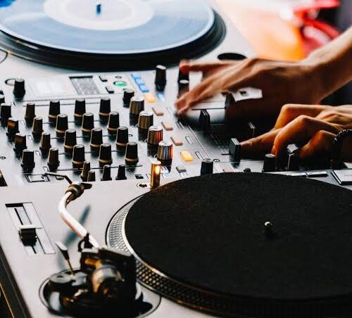 DJ Set Ber-Tu
